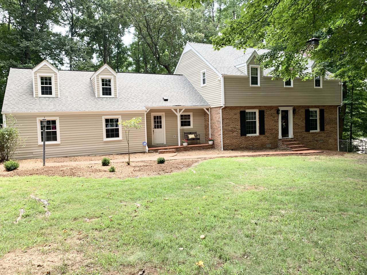 5220 Foxfire Place Place - Photo 1