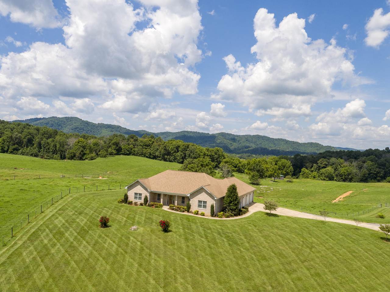 32 Spring Lane - Photo 1