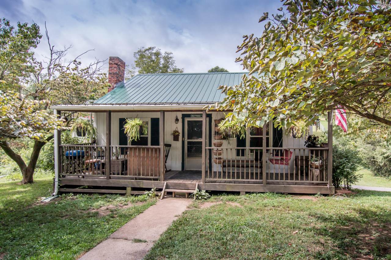 334 Glenwood Road - Photo 1