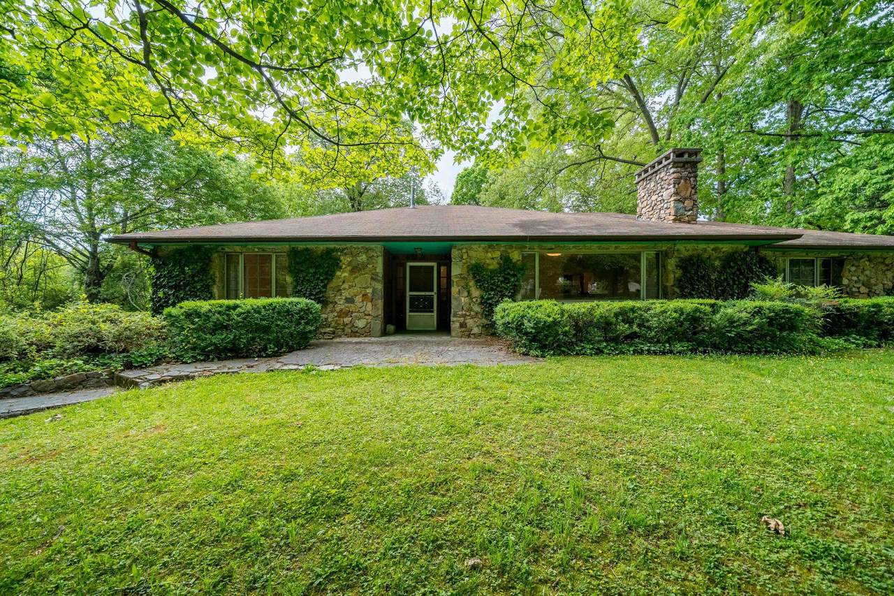 316 Fairfield Drive - Photo 1