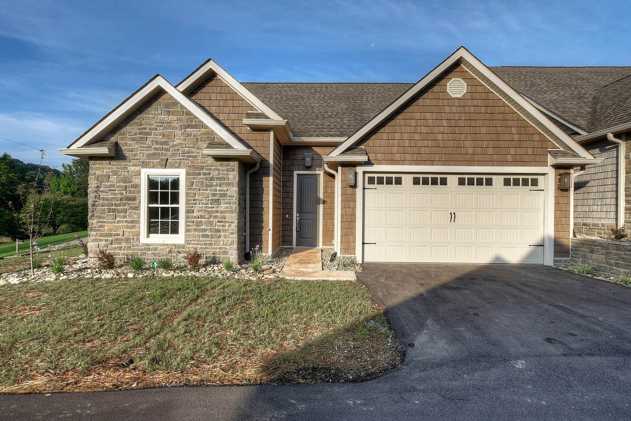 1120 Miller Drive - Photo 1