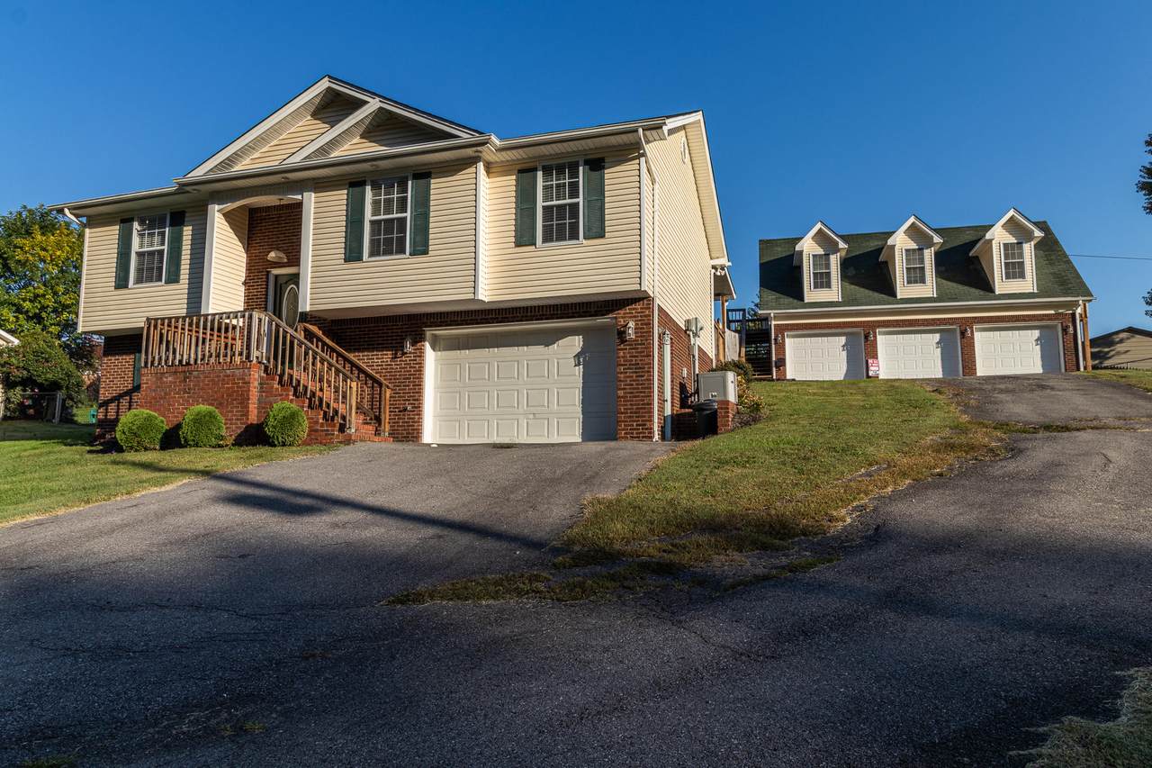 1715 Floyd Street - Photo 1