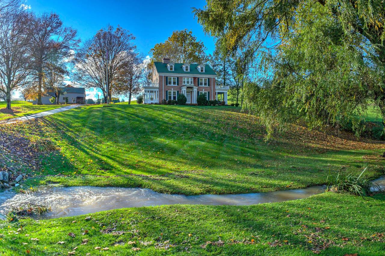 8098 Crescent Road - Photo 1