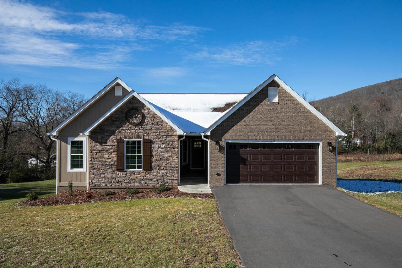 462 Airport Road - Photo 1