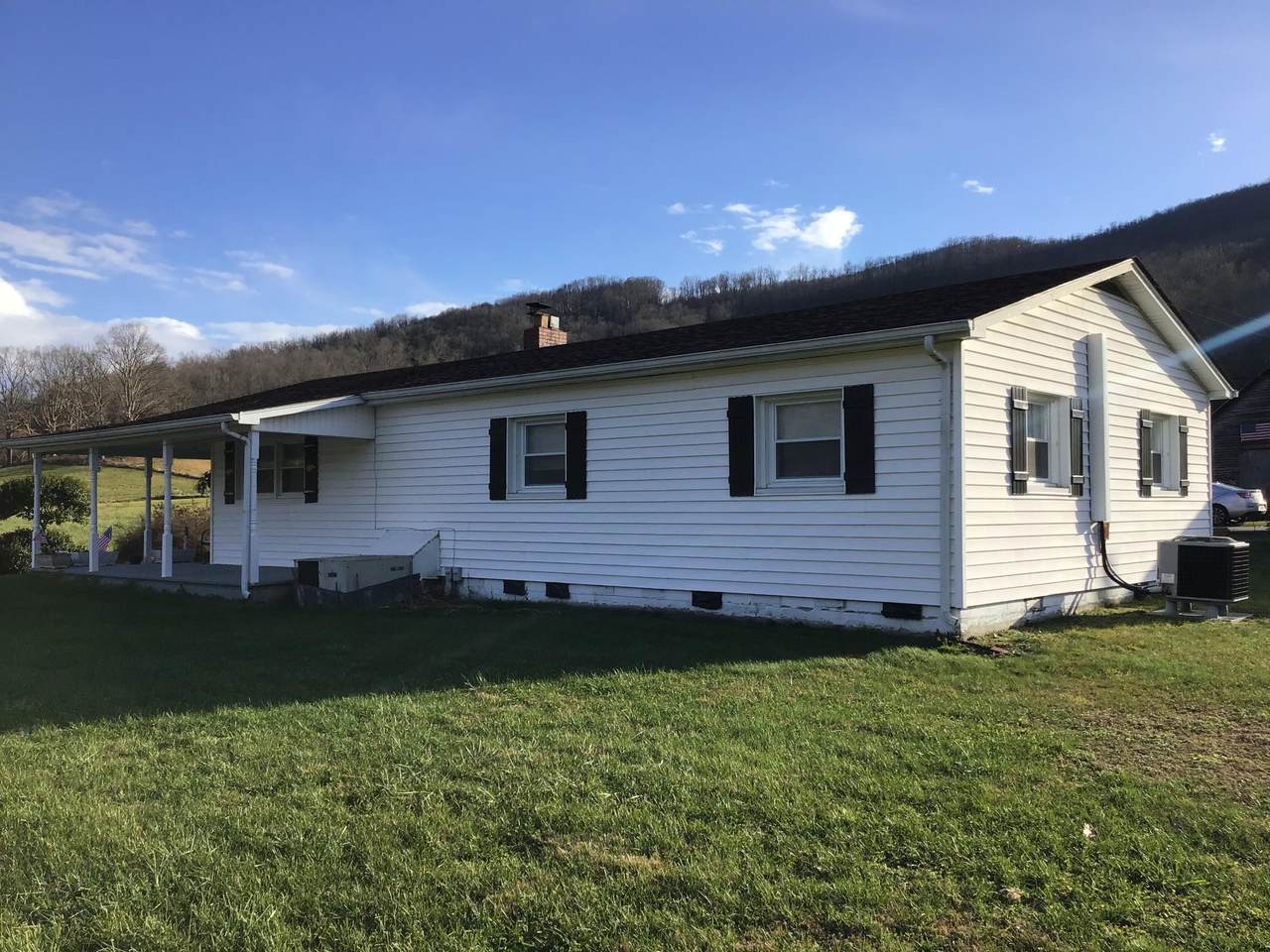 226 Arrowhead Rd - Photo 1