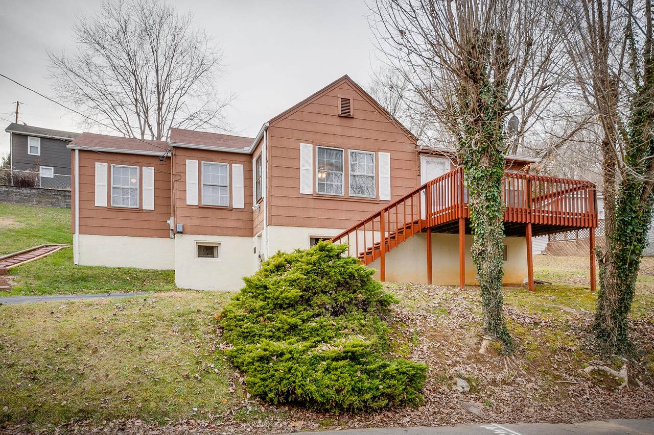 1642 Echo Court - Photo 1