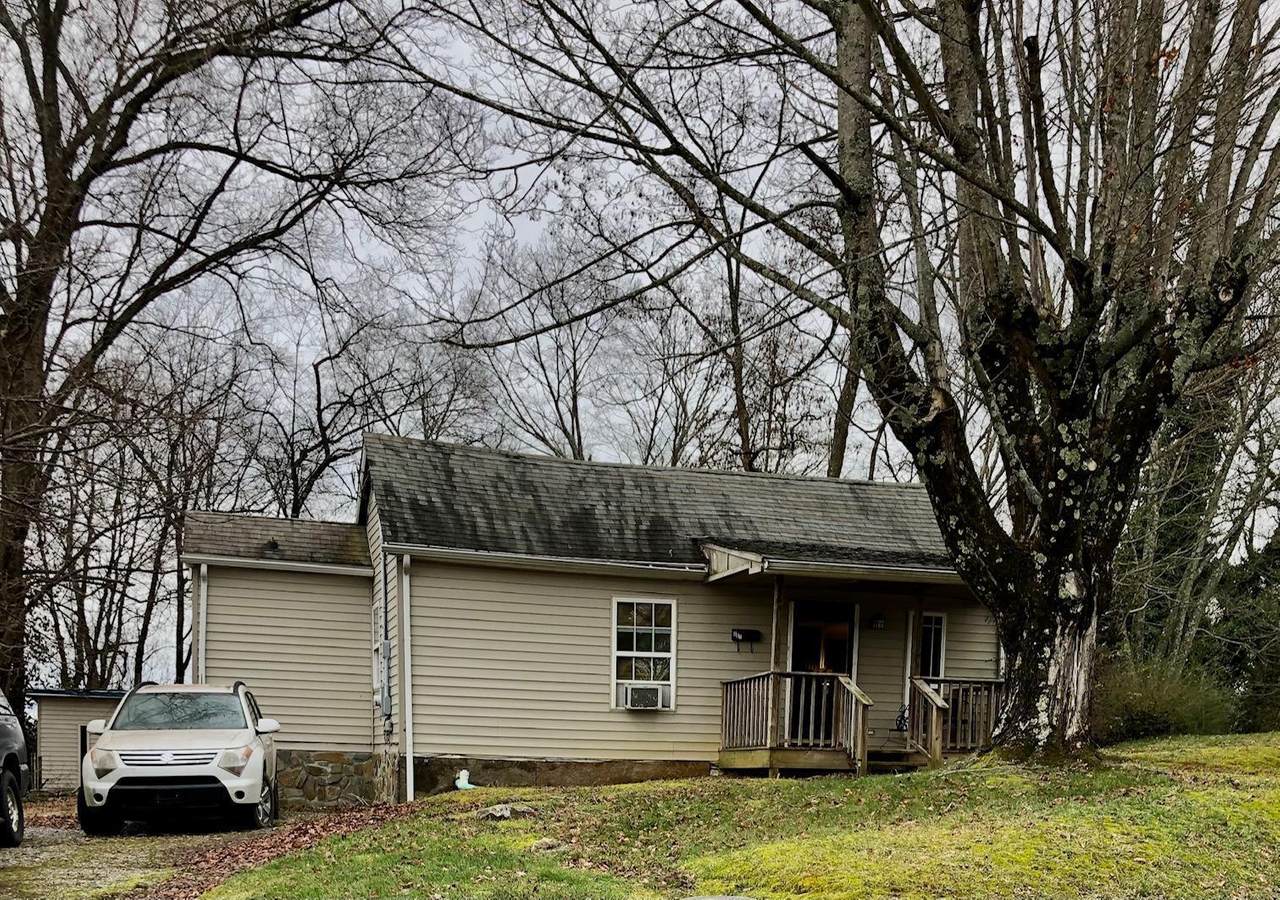 307 Floral St - Photo 1