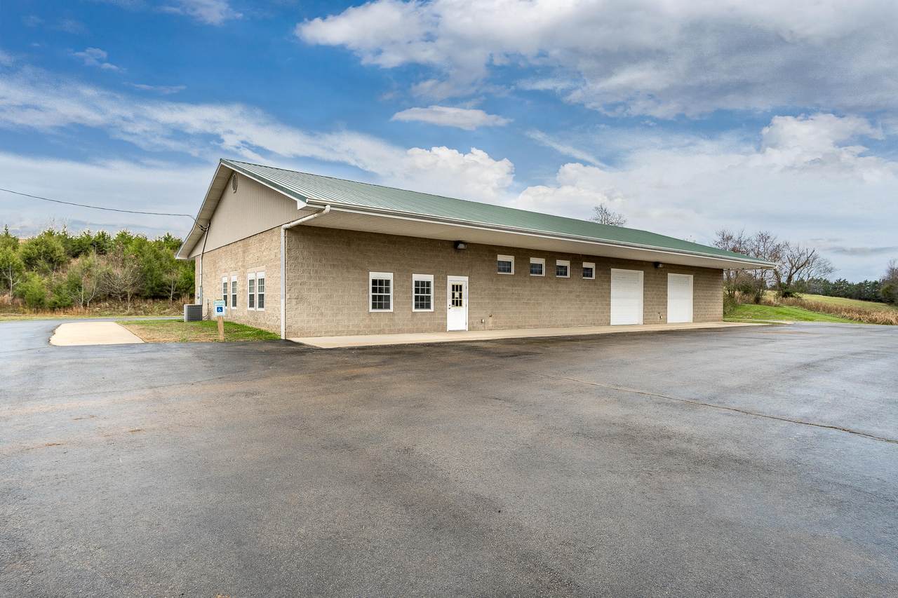 7115 Newport Highway - Photo 1