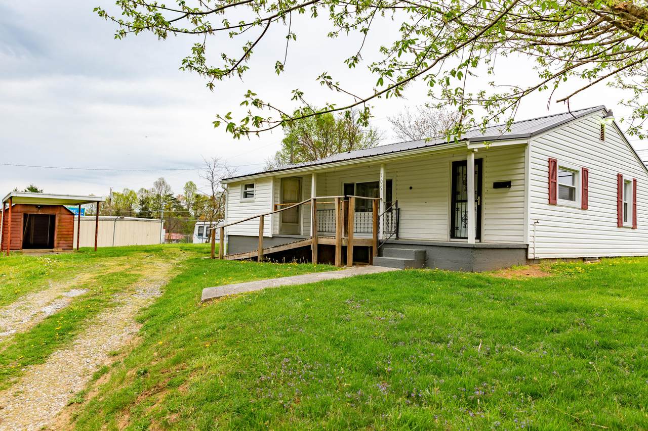 109 Kinley Drive - Photo 1