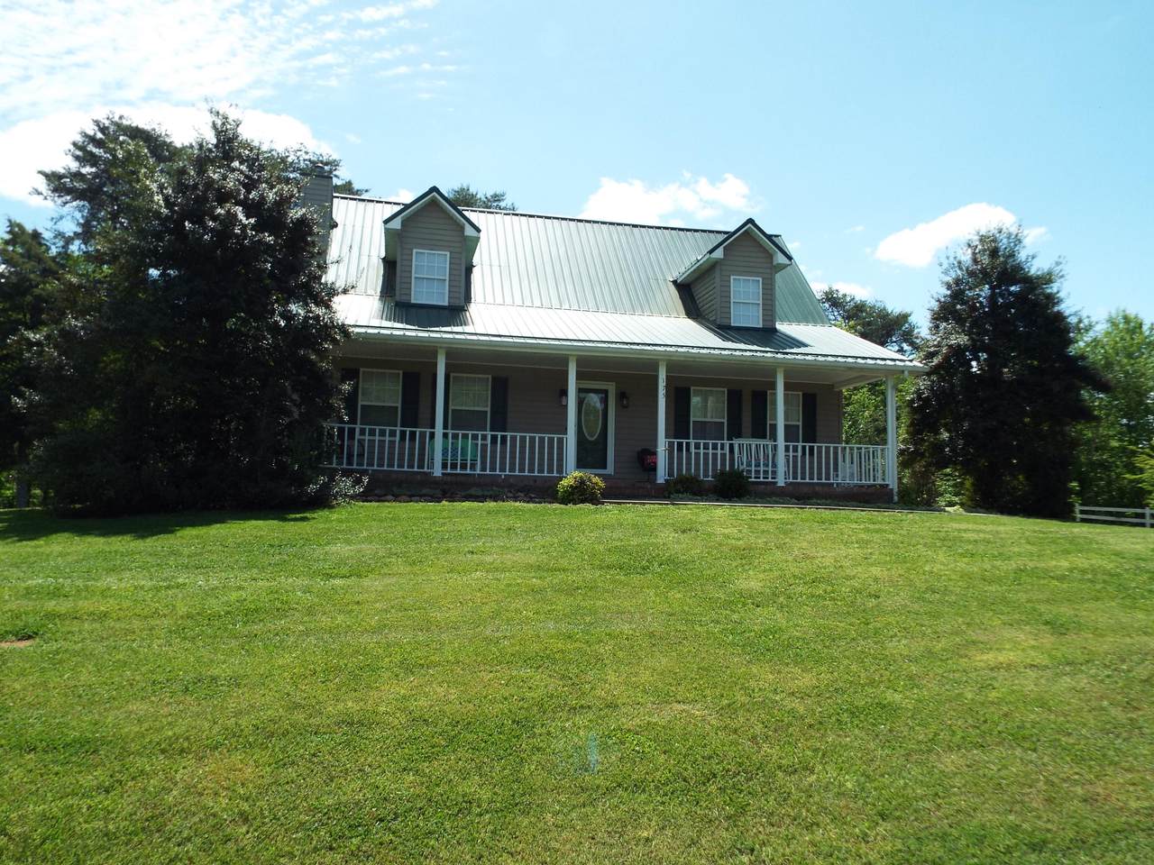 175 Lake Forest Road - Photo 1