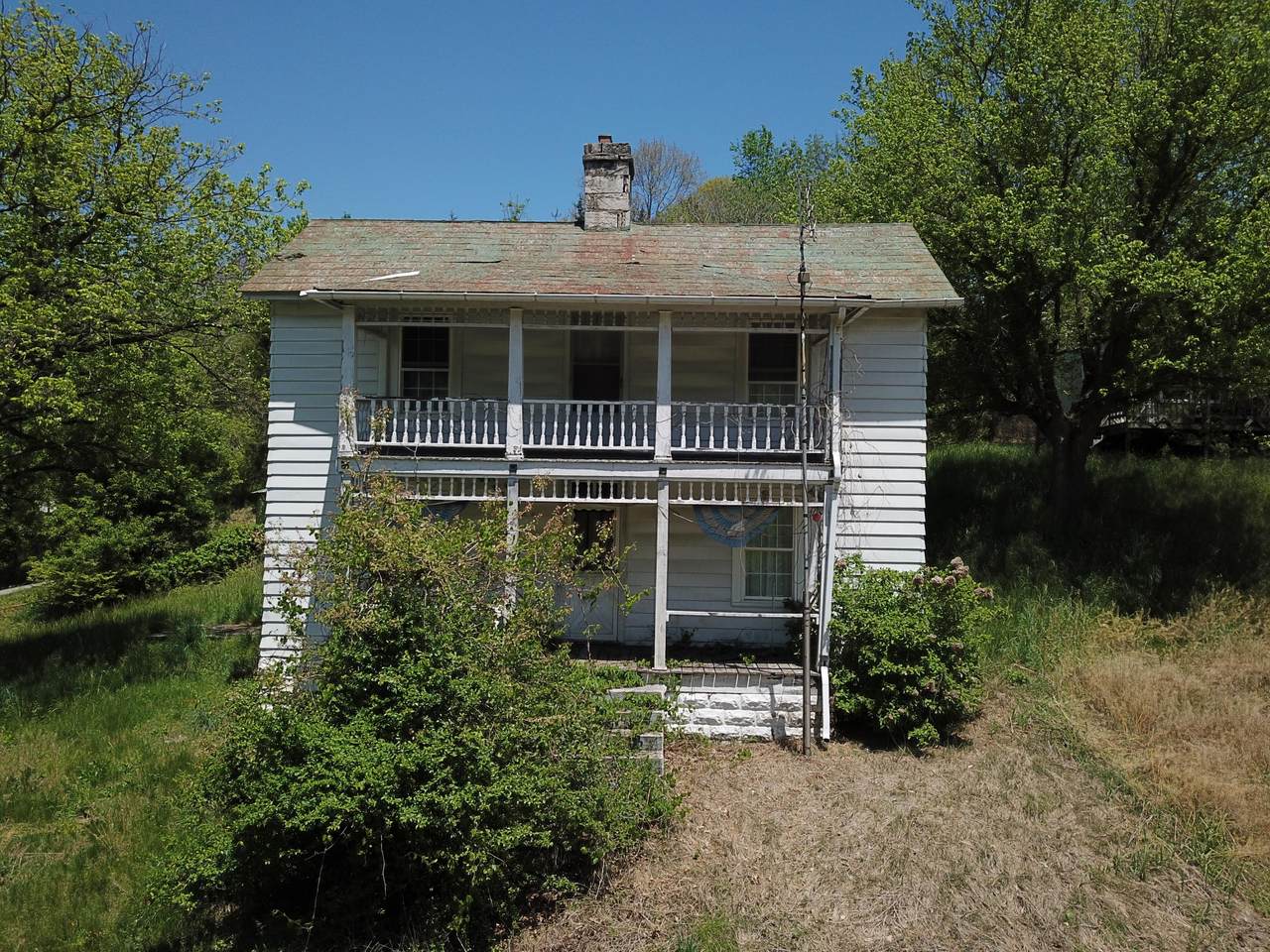 132 Pioneer Hill Lane - Photo 1