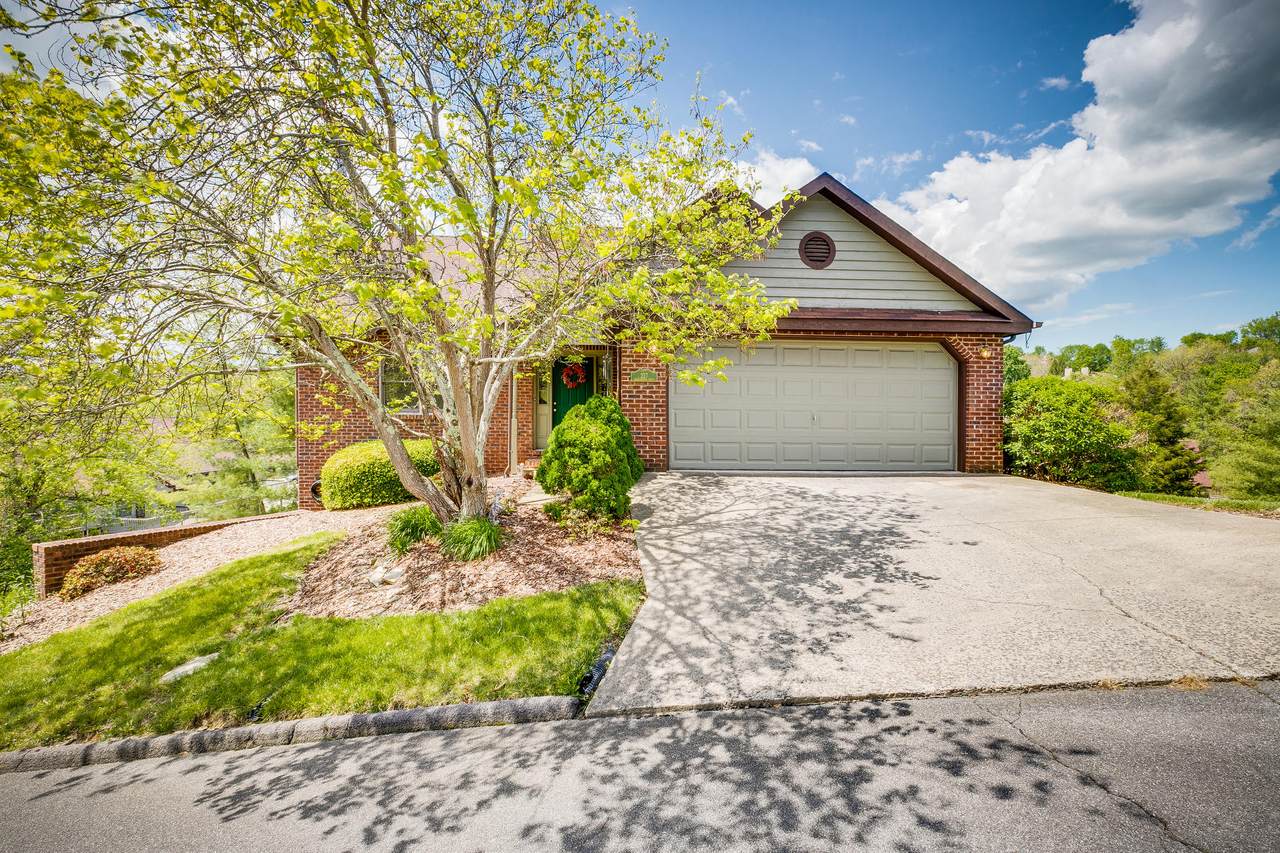 227 Willowbend Court - Photo 1
