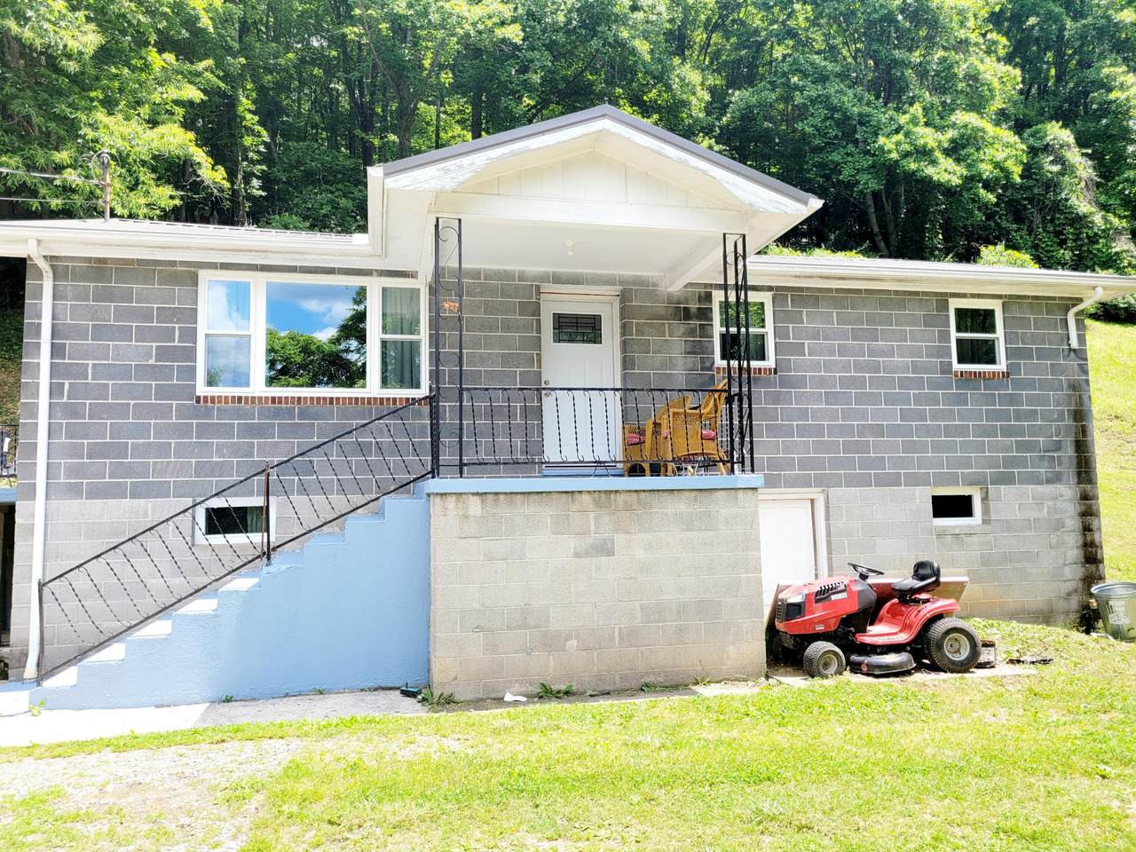 512 Power House Hollow - Photo 1
