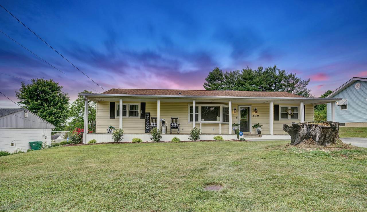 132 Pinecrest Road - Photo 1