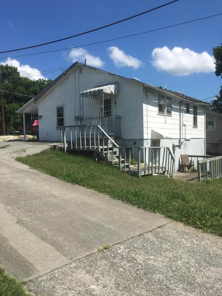 1129 Bridwell Street - Photo 1
