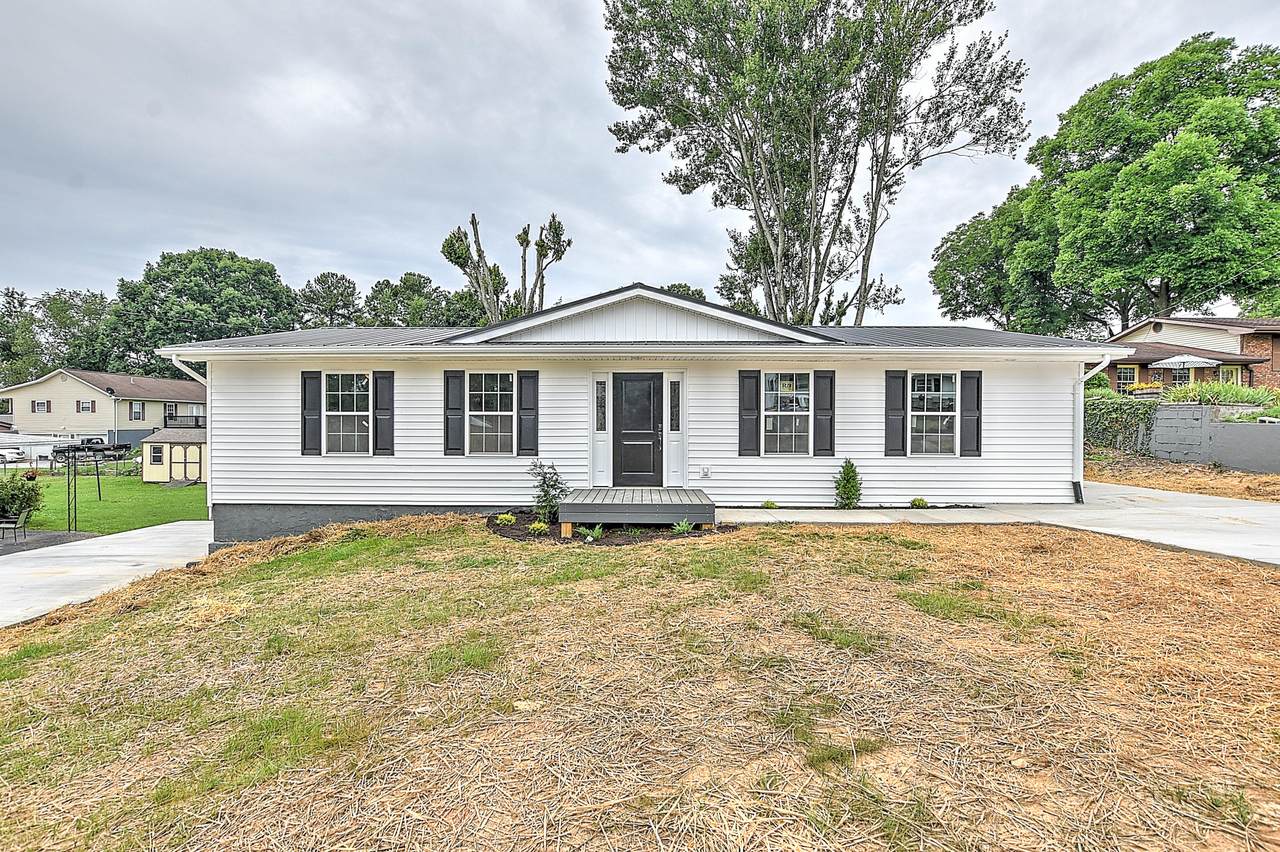 104 Boone Drive - Photo 1