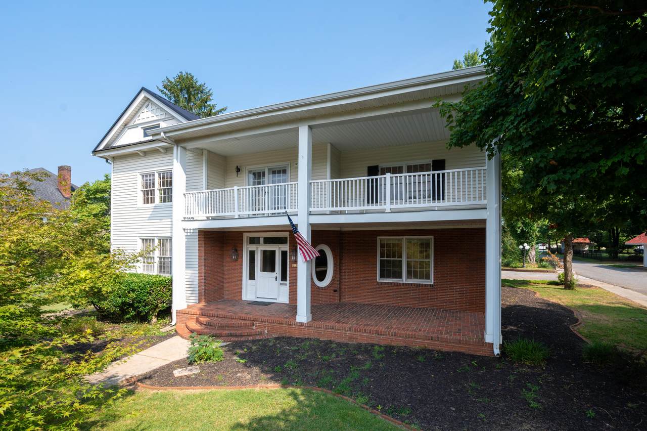 325 2nd North Street - Photo 1