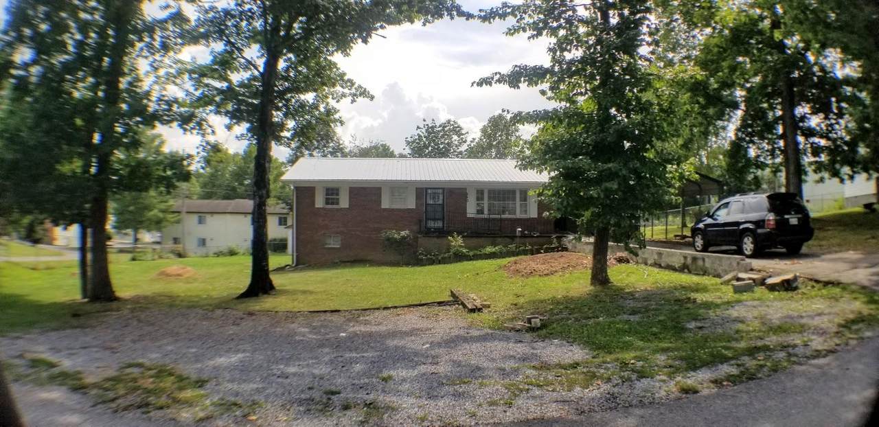 240 Brown Avenue - Photo 1