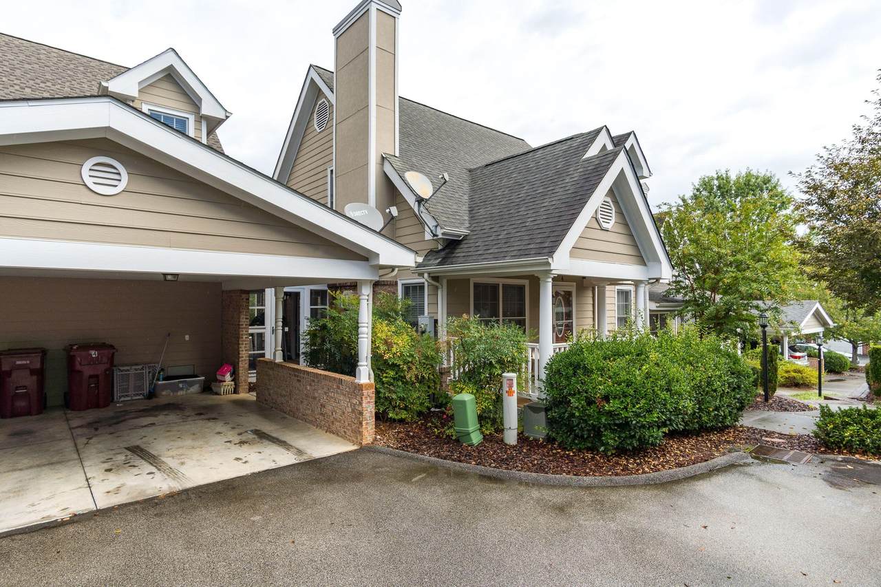 4 Charleston Court - Photo 1