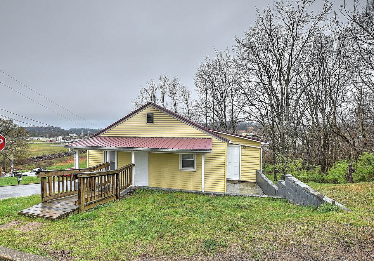 301 Pine Street - Photo 1