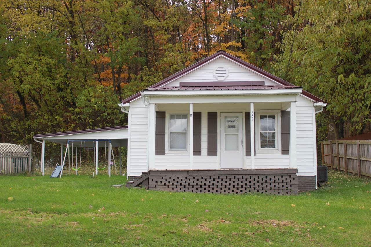5925 Mustang Drive - Photo 1