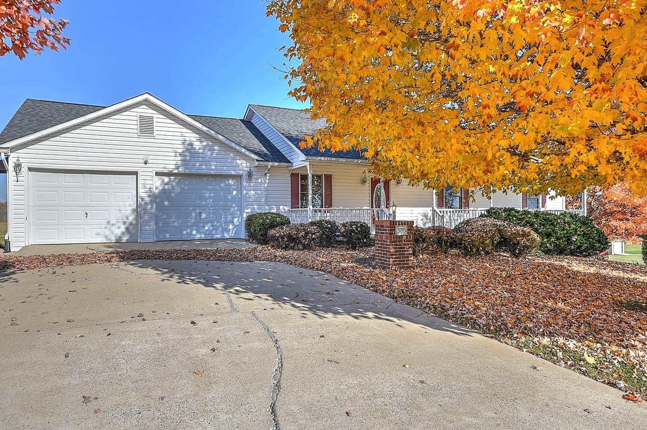 320 Cimarron Trail - Photo 1