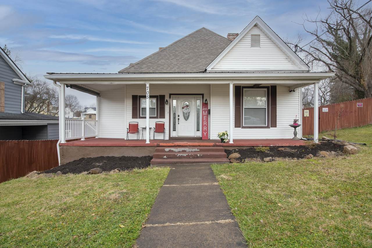 705 Ash Street - Photo 1
