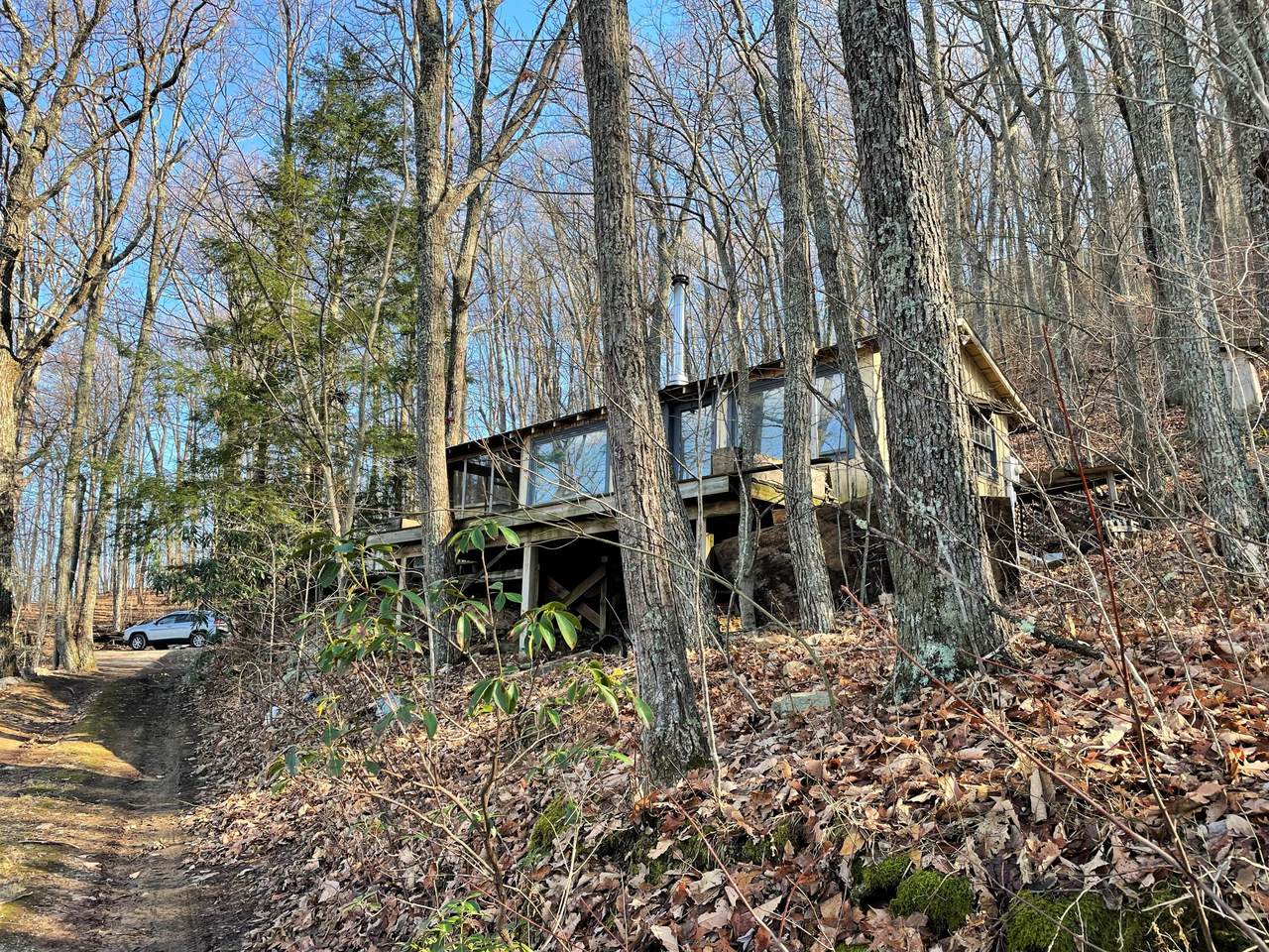 2939 Dupont Springs Road - Photo 1
