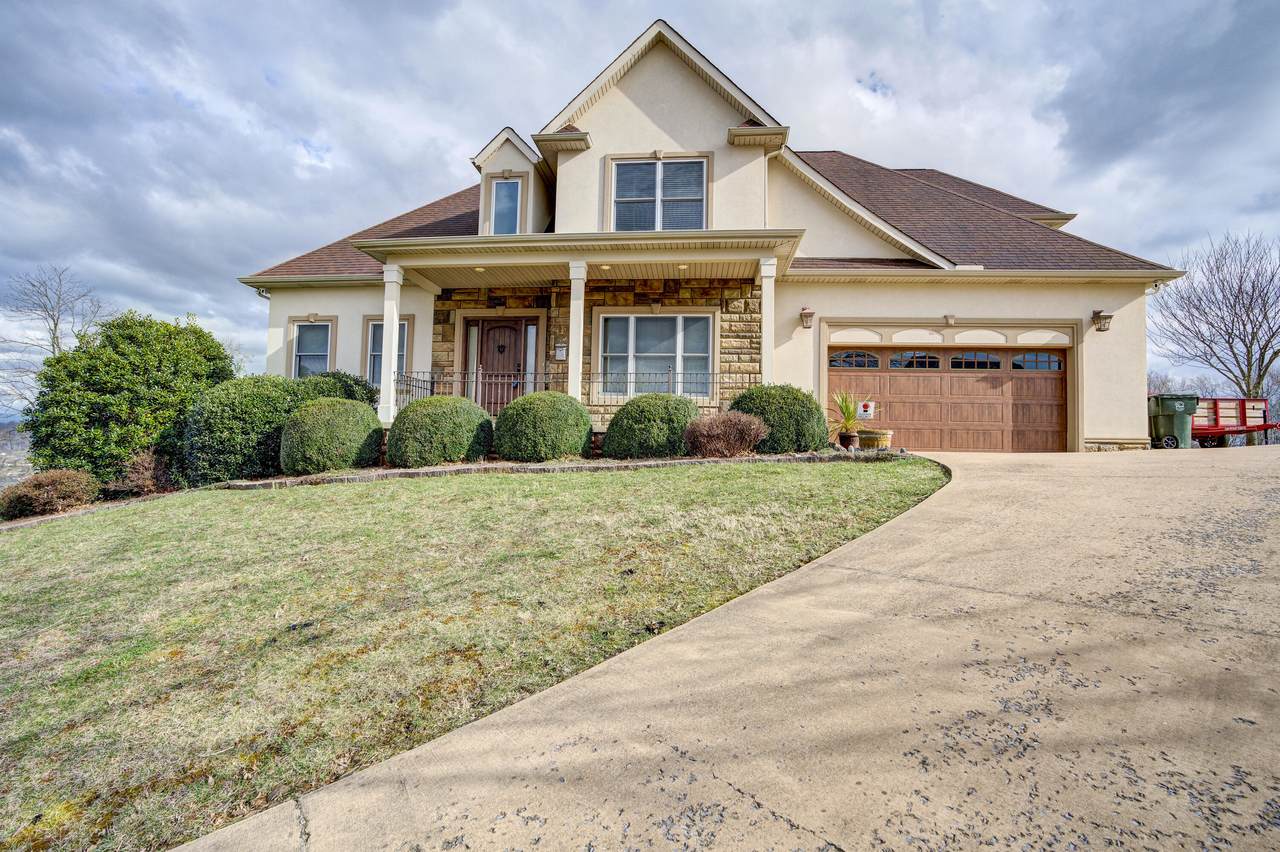 1035 Biltmore Place - Photo 1