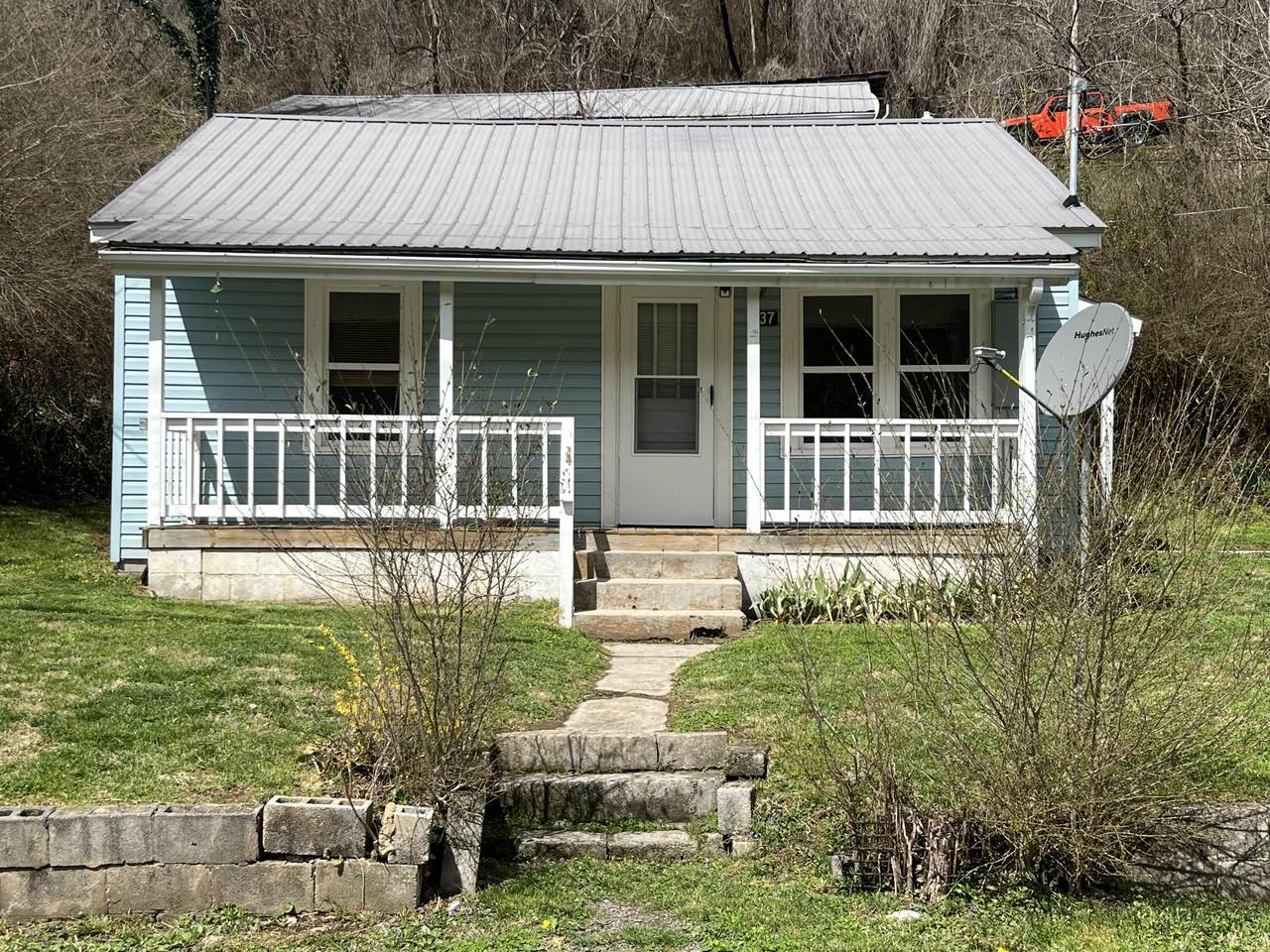 937 Mustang Street - Photo 1