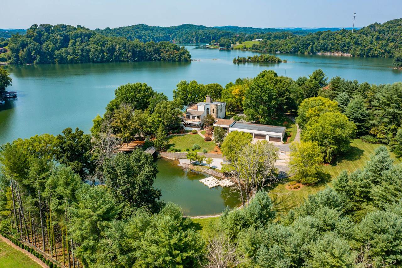 429 Lake Point Ct. - Photo 1