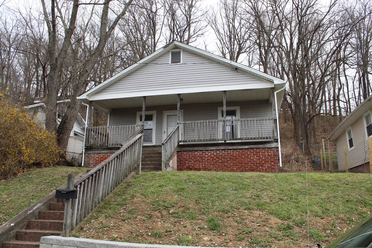 306 Chestnut Street - Photo 1