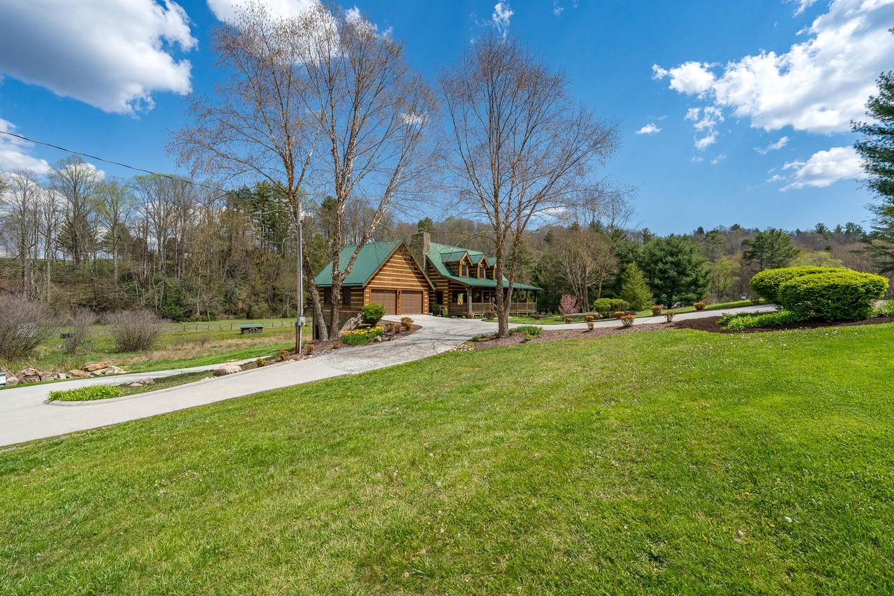 3004 Highway 133 - Photo 1