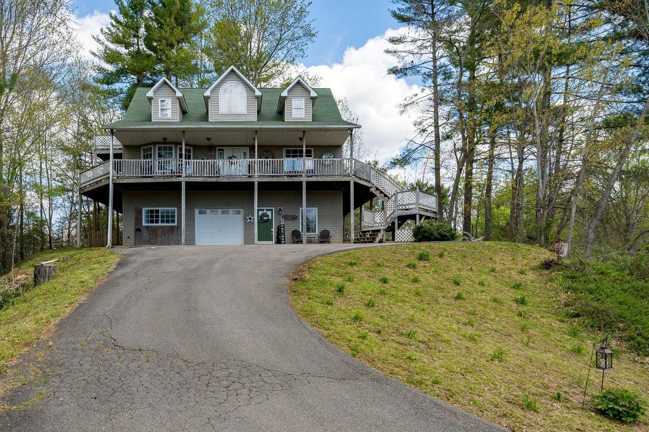 695 Chestnut Drive - Photo 1