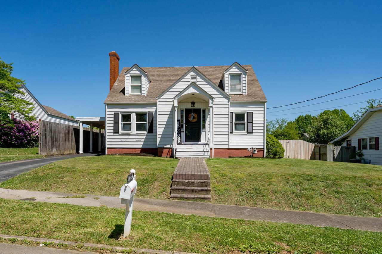 409 D Street - Photo 1