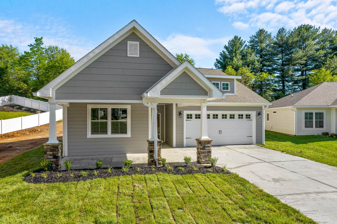 519 Villa Lane - Photo 1