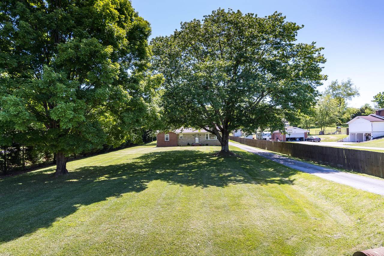 3867 Weaver Pike - Photo 1