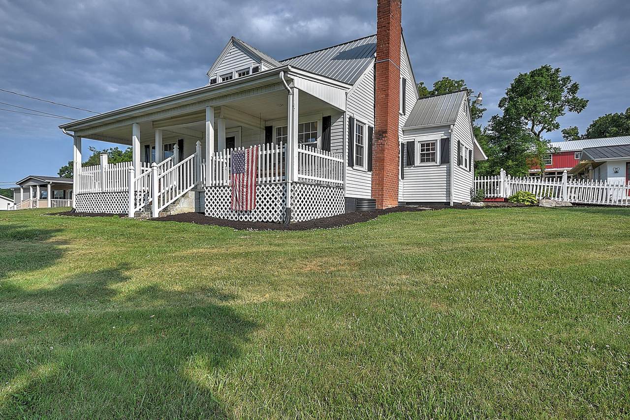 4350 Newport Highway - Photo 1