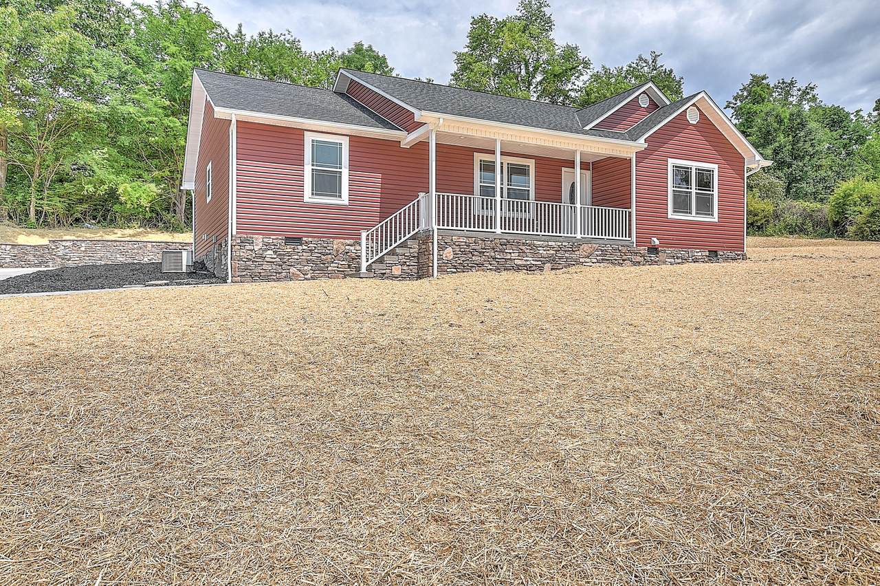 102 Valerie Lane - Photo 1