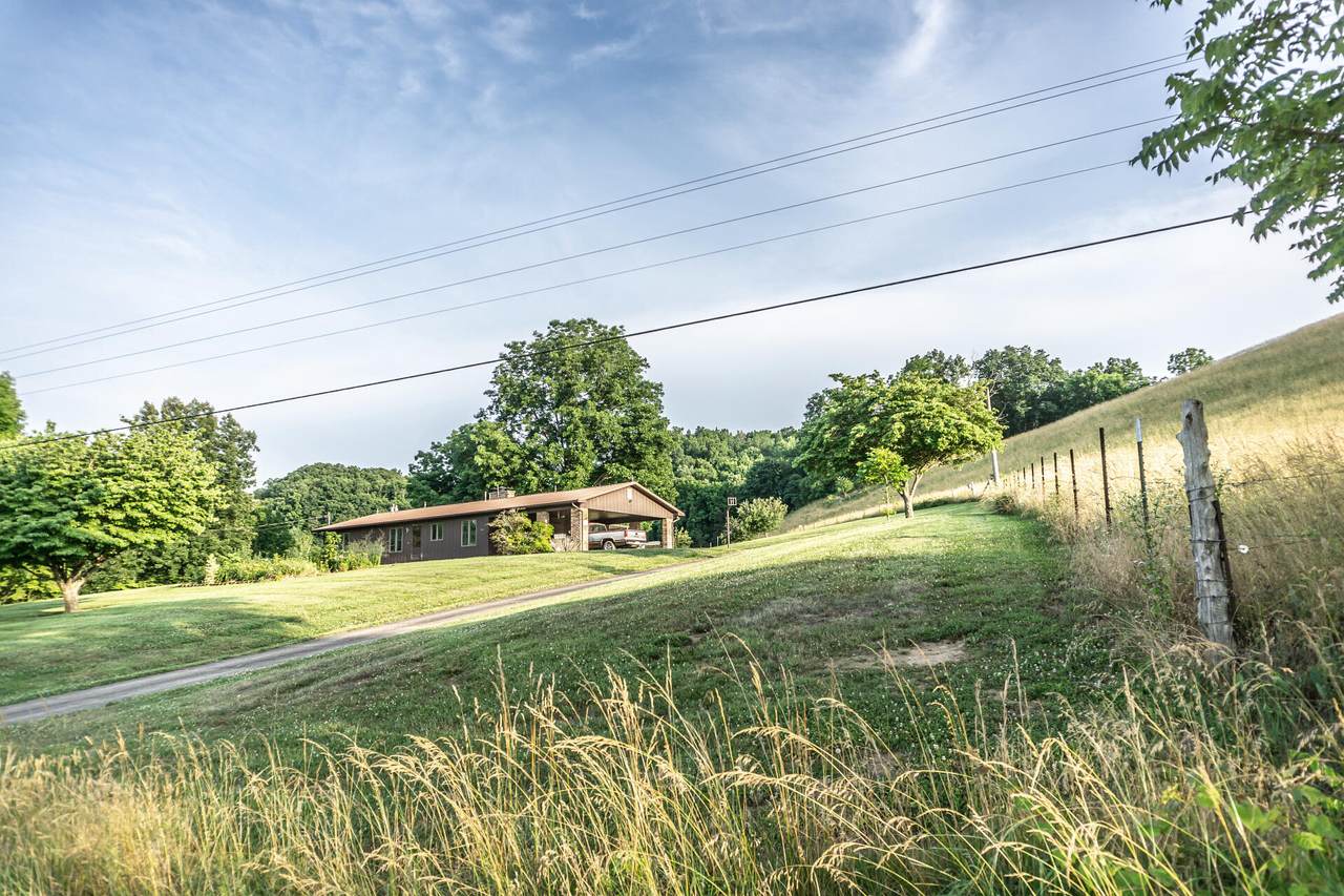 9915 Warrensburg Road - Photo 1