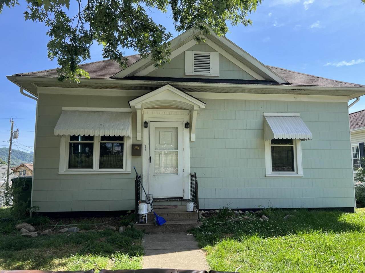 309 Academy Street - Photo 1