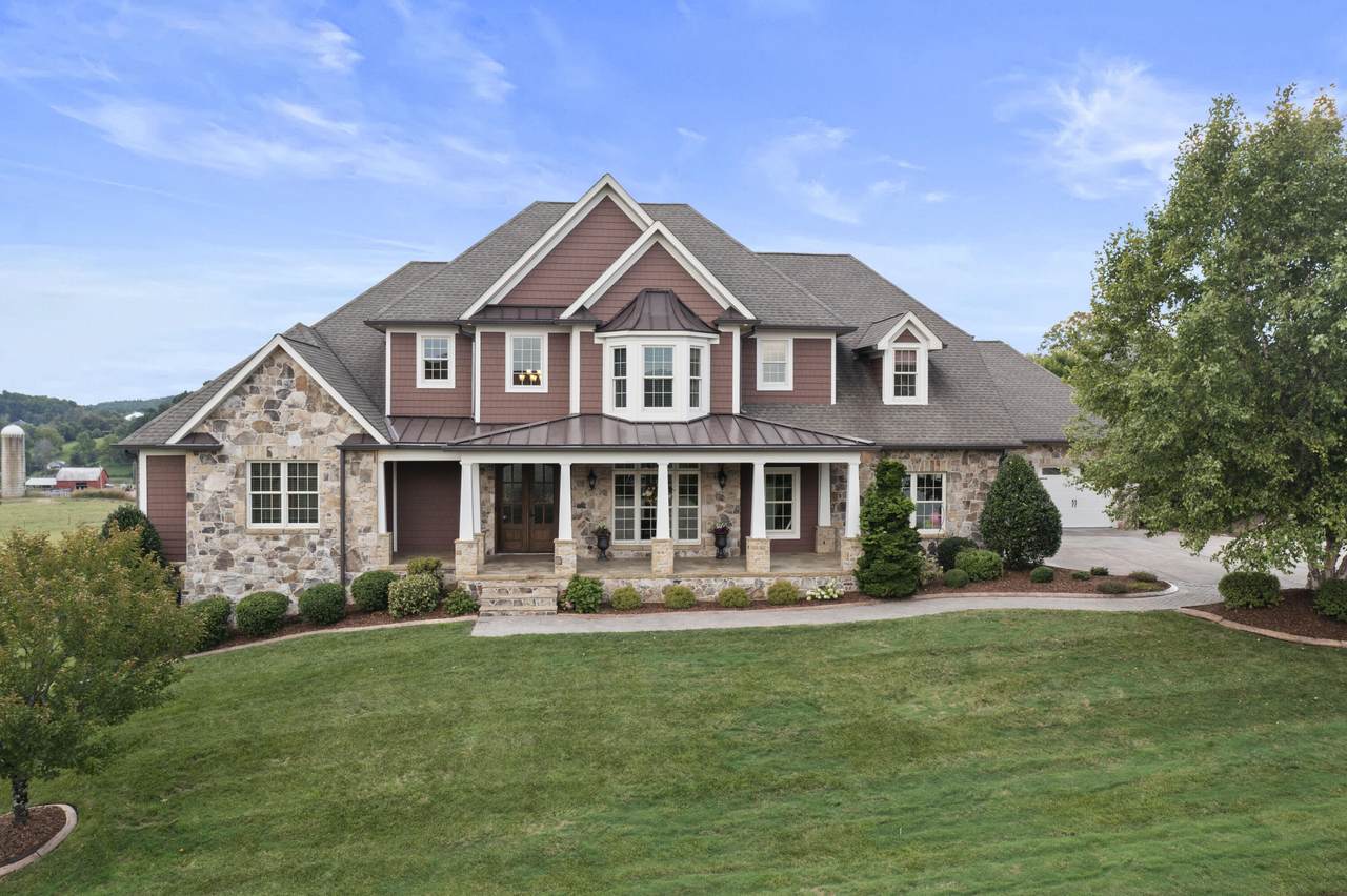 2981 Highland Grove Drive - Photo 1
