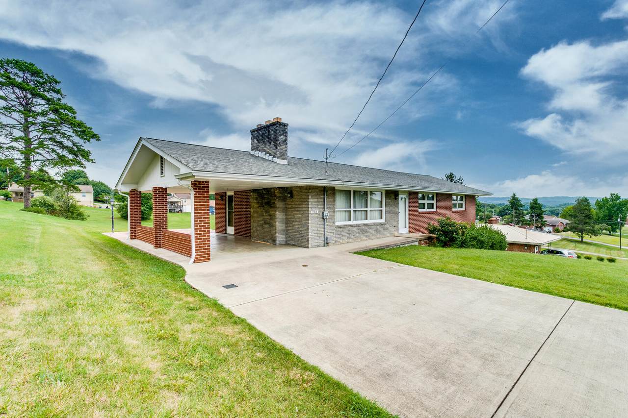205 Monte Vista Drive - Photo 1