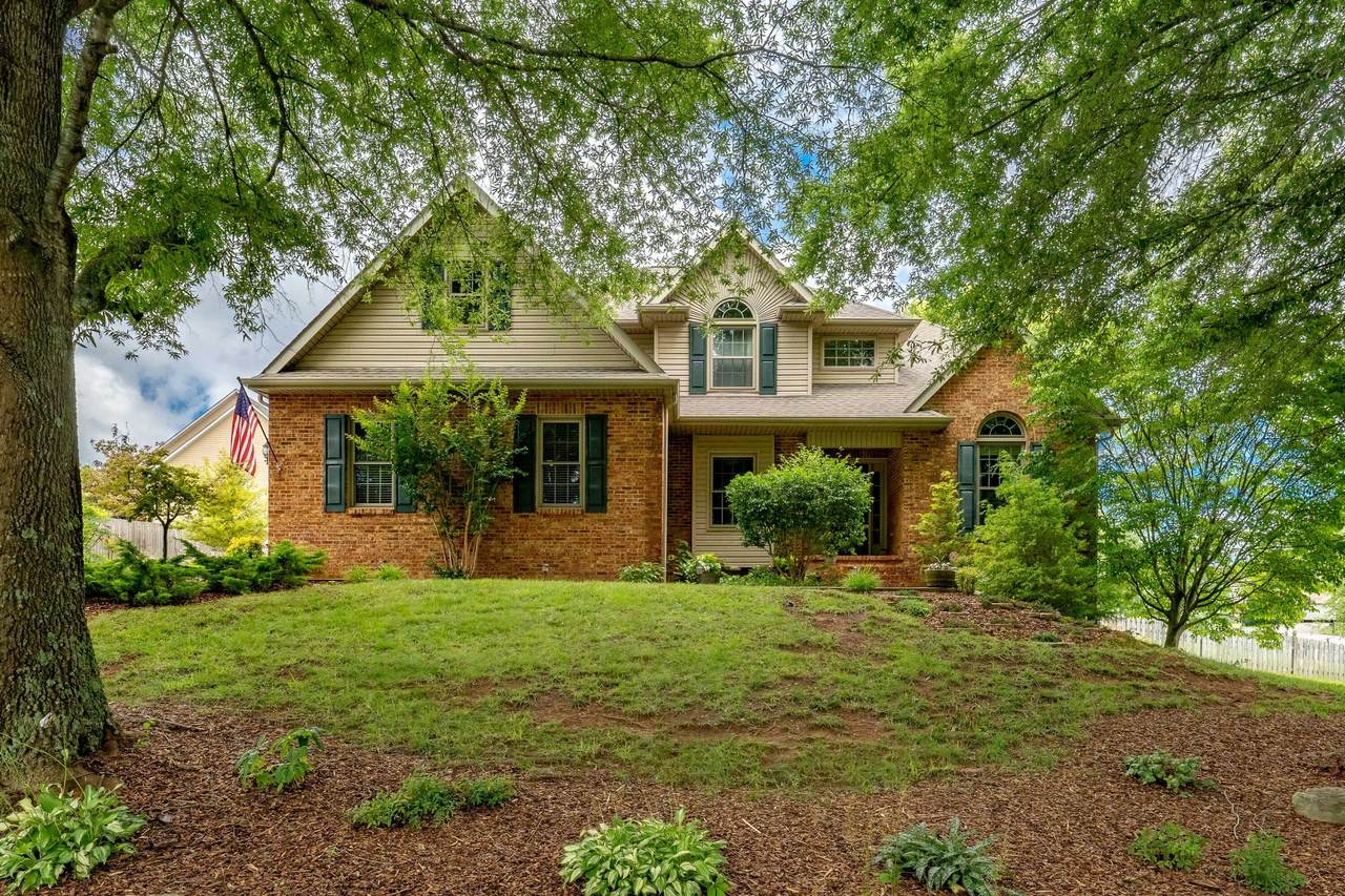 424 Emerald Chase Circle - Photo 1