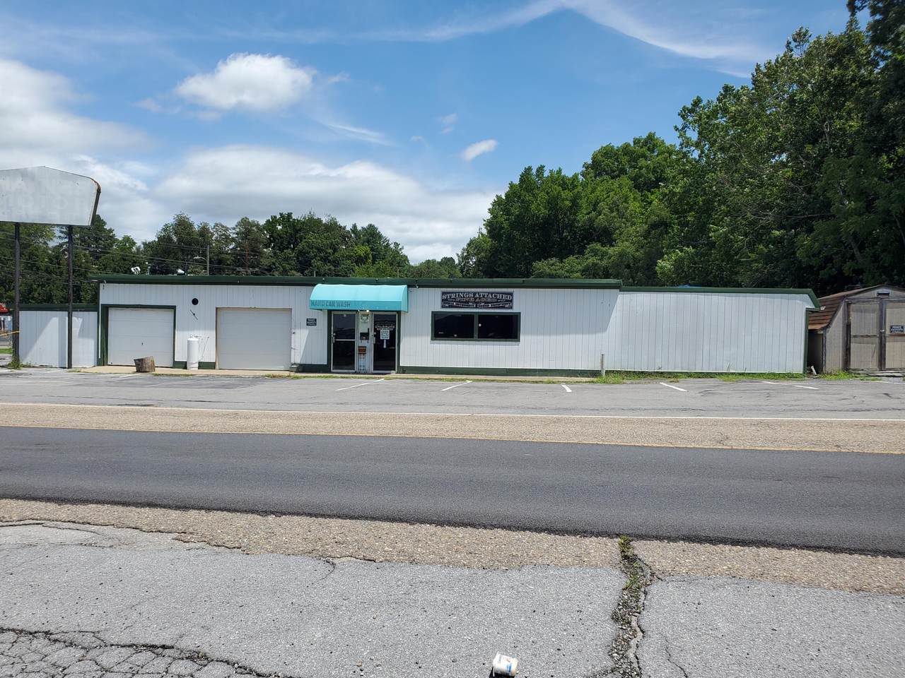 905 Bloomingdale Pike - Photo 1