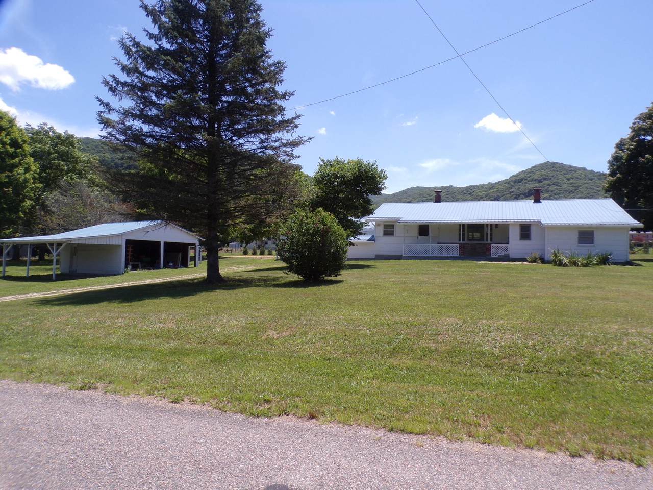 1385 Avery Branch Road - Photo 1