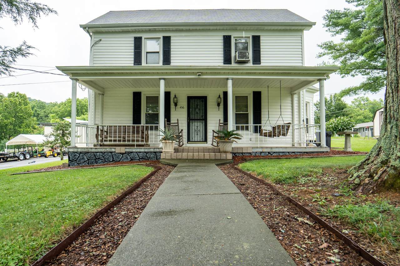 456 Walnut Hill Road - Photo 1