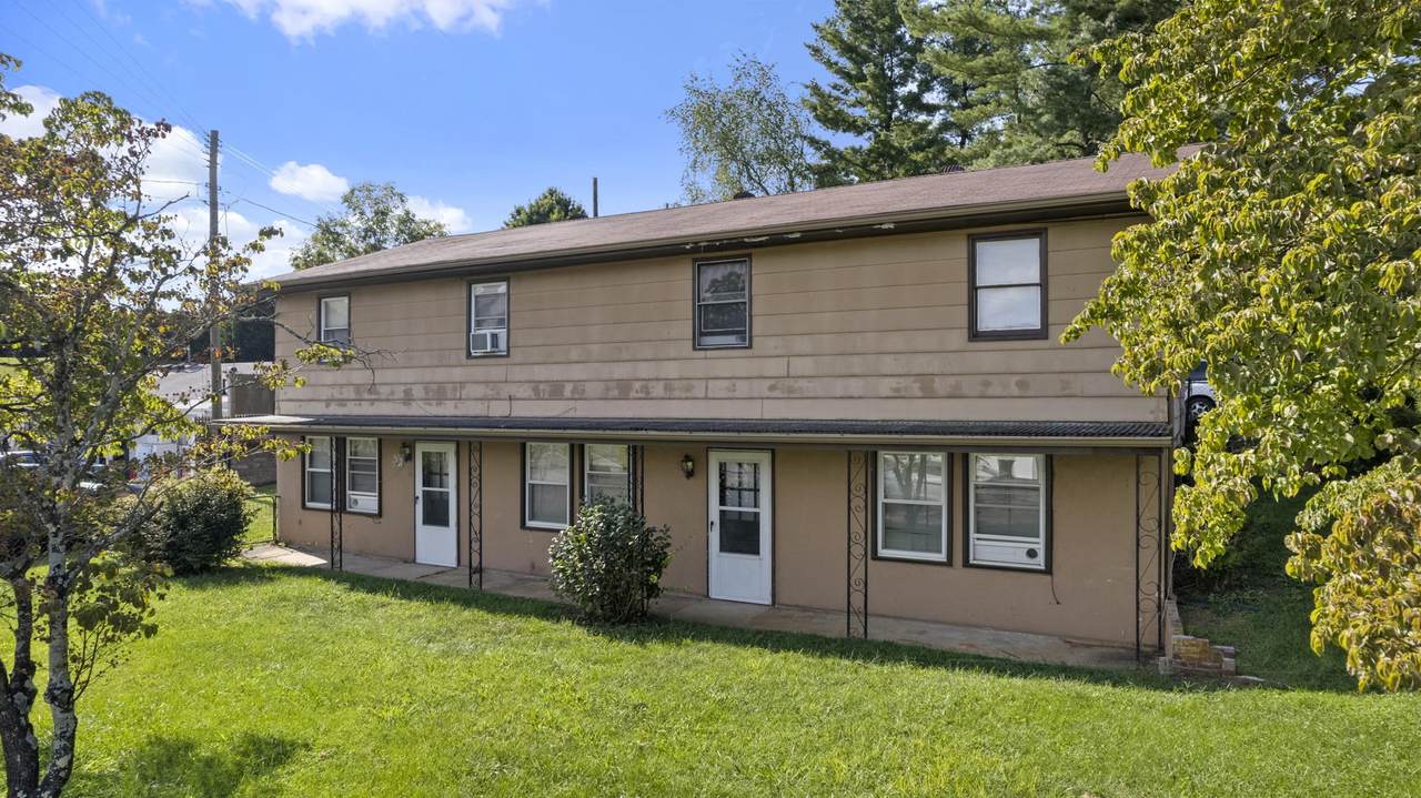 1827 Highway 126 - Photo 1
