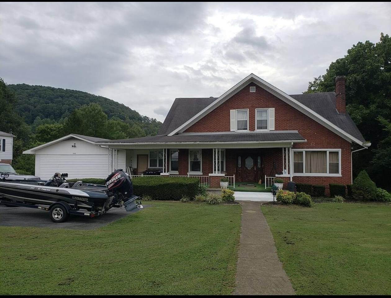 41196 Morgan Avenue - Photo 1