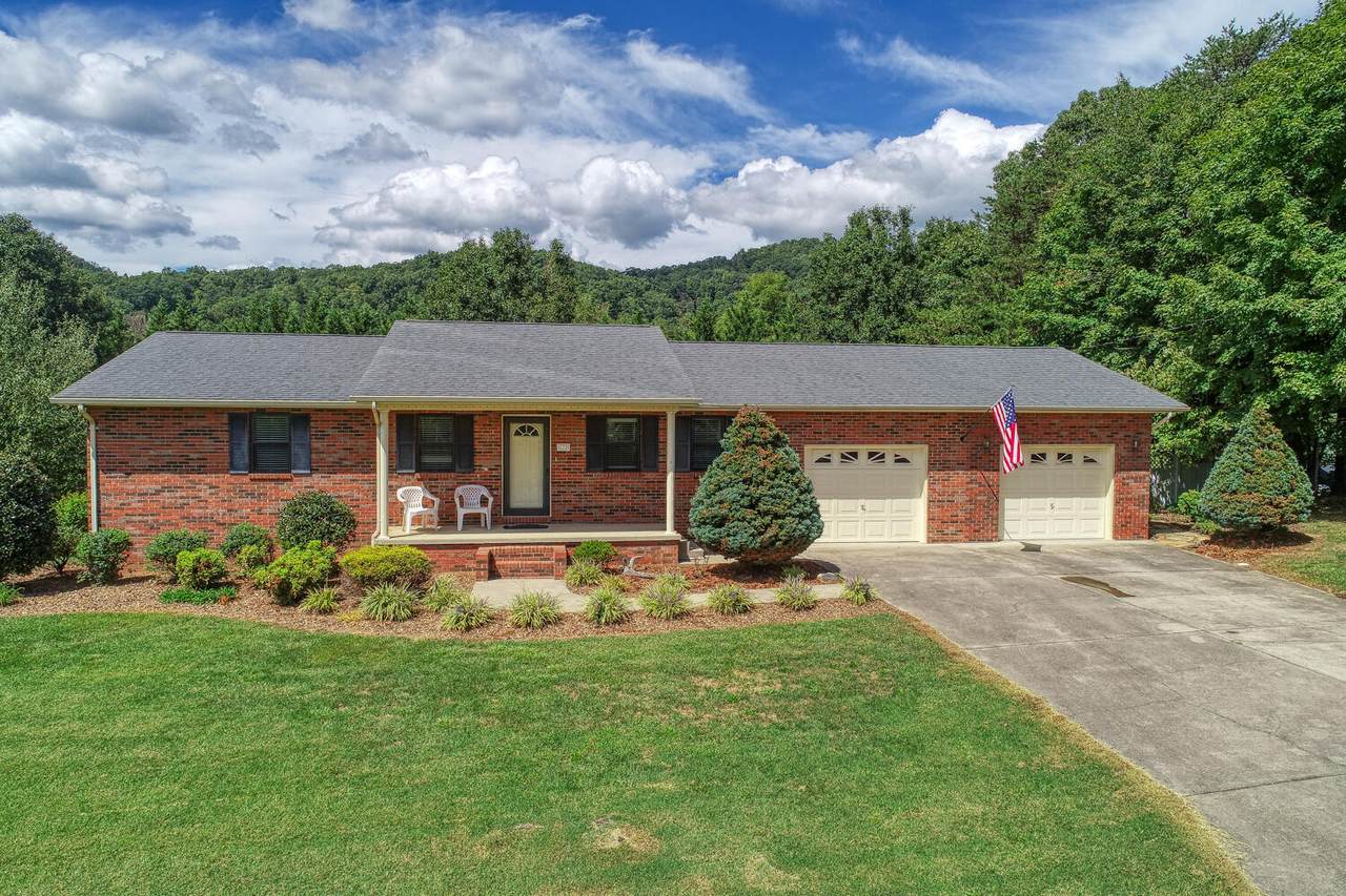 132 Cedar Crest Circle - Photo 1